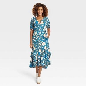 NWT Knox Rose blue floral wrap dress